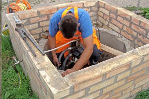 Reconditionări puțuri si fântani forate